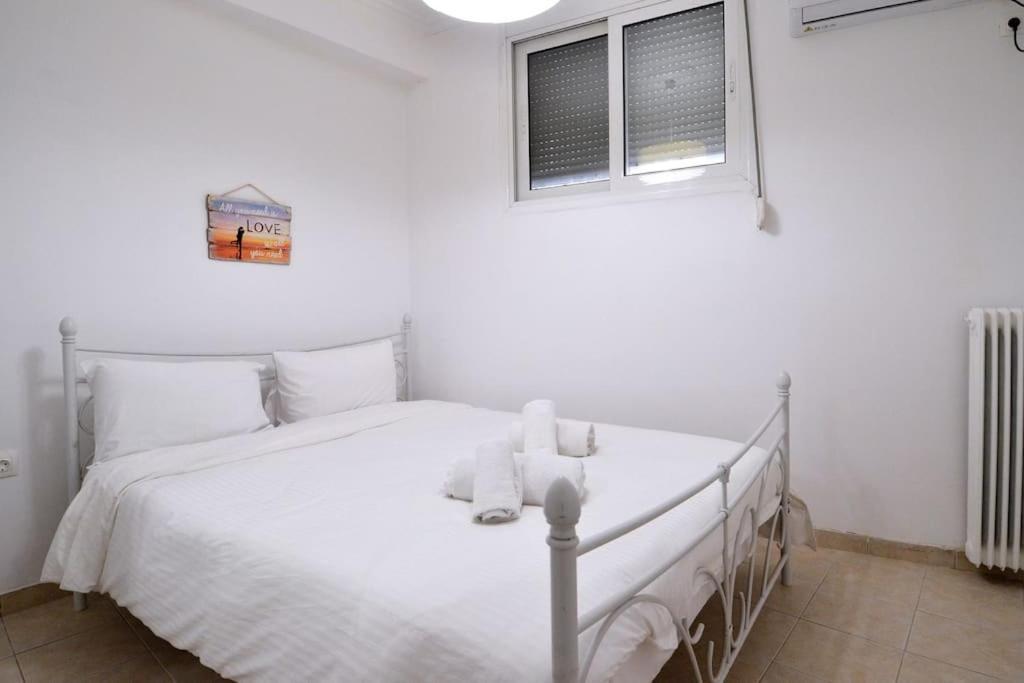Minimal Apartment At The Foot Of The Odeon Of ... 雅典 外观 照片